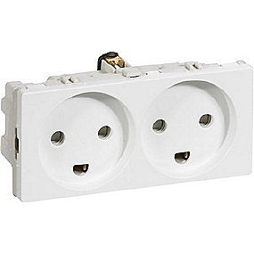 FUGA STIKKONTAKT 2P+J 2M HVID