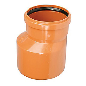 PVC-reduktion 160-110mm. Med kort indstiksmuffe SN4, EN1401