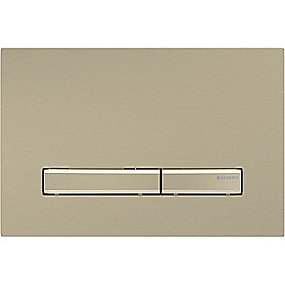 GEBERIT Sigma50 betjeningsplade, dobbeltskyl betjeningsplade, messing betjeningsplade, børstet messing betjeningsplade, Geberit betjeningsplade, Sigma cisterne betjeningsplade.